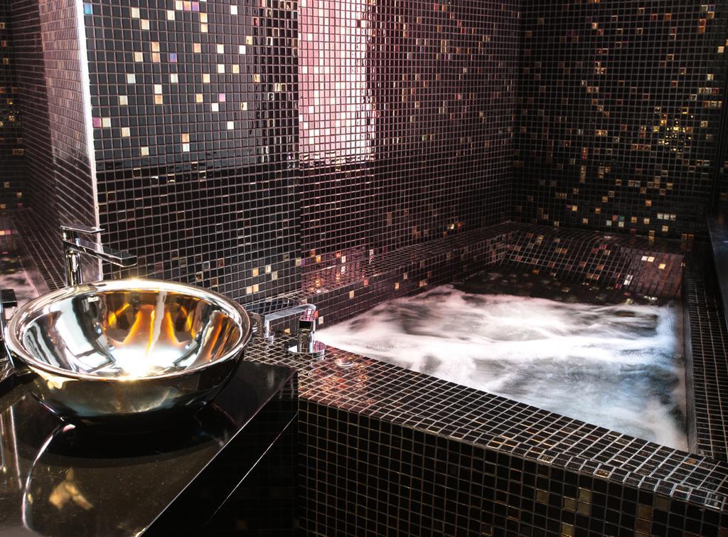 Hotel Loob Madrid (Adults Only) Torrejon de Ardoz Room photo