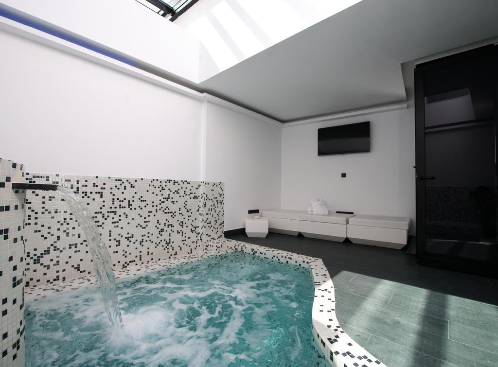 Hotel Loob Madrid (Adults Only) Torrejon de Ardoz Room photo